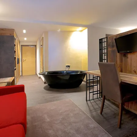 Olimpia Hotel 4*